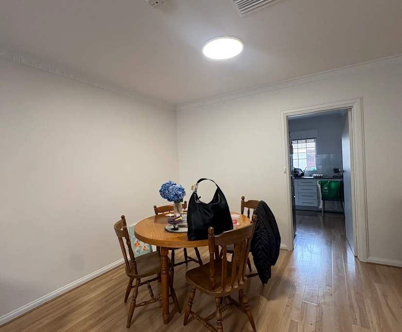 Furnished room in a share house