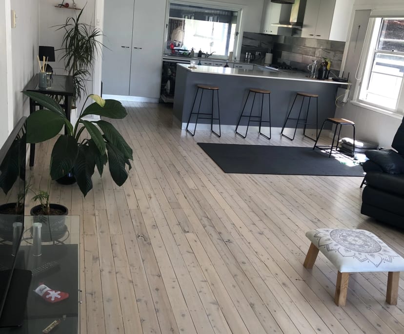 Room in a share house