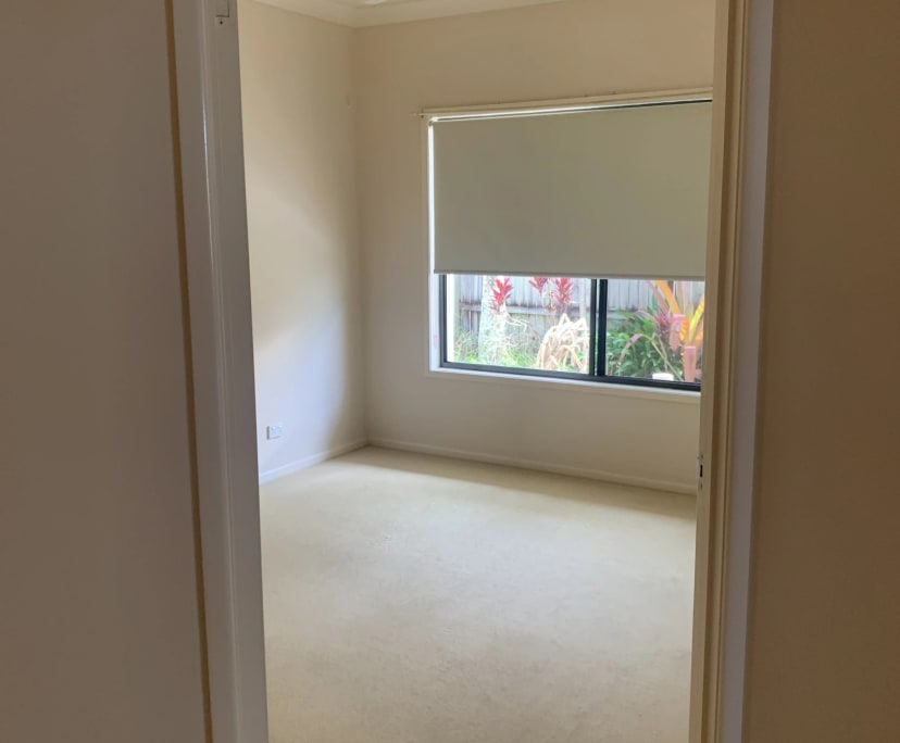 $215, Share-house, 4 bathrooms, Parrearra QLD 4575