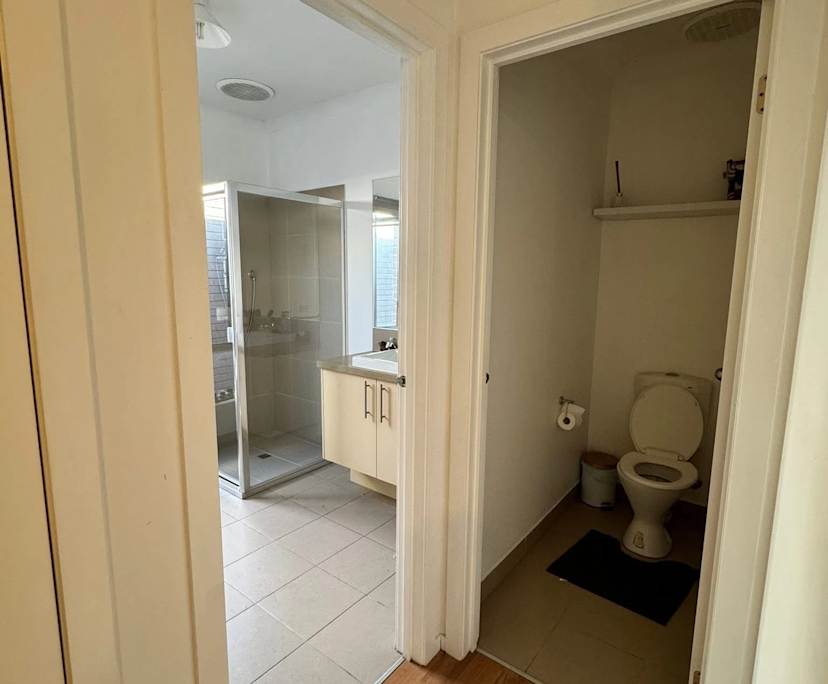 Furnished room with own bathroom