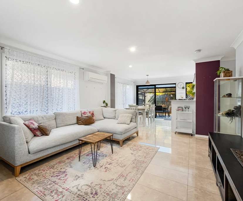 Unfurnished room in a share house