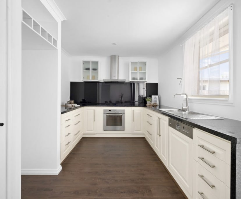 Unfurnished room in a share house