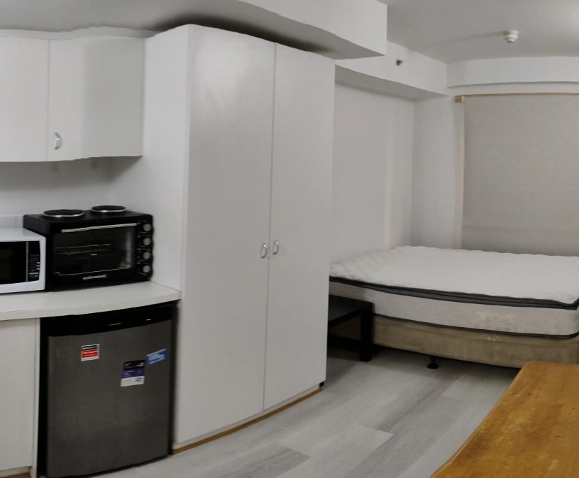 Furnished room studio flat for rent