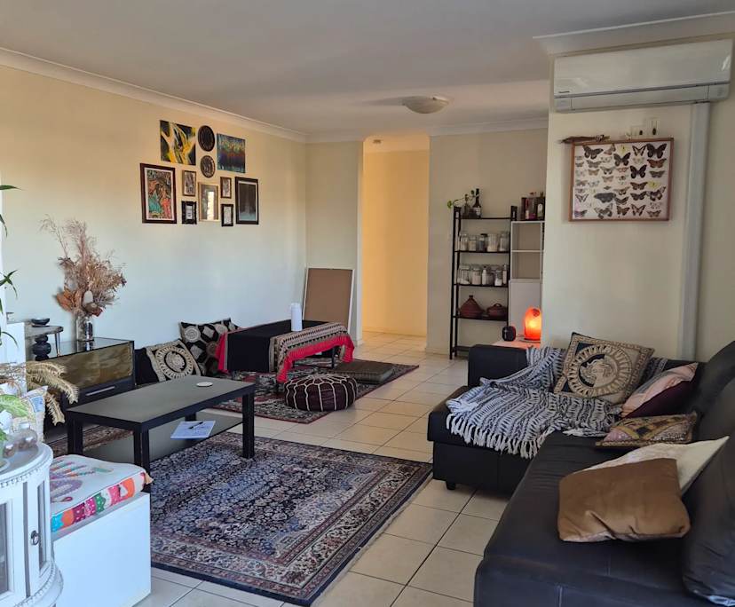 Unfurnished room in a flatshare