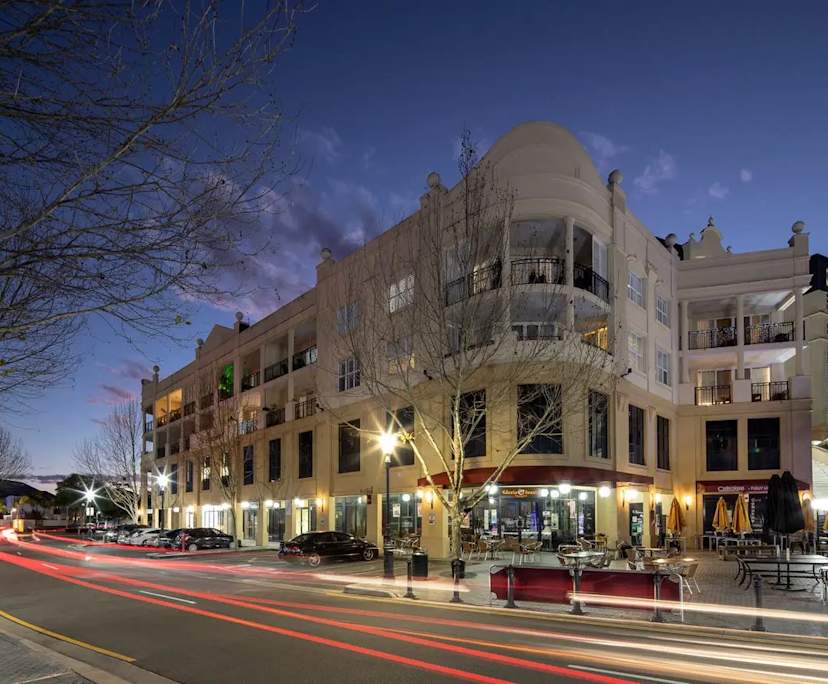 $290, Flatshare, 3 bathrooms, Carrara QLD 4211