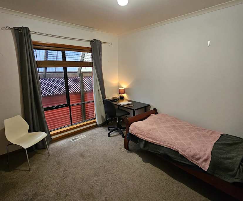 Room in a share house