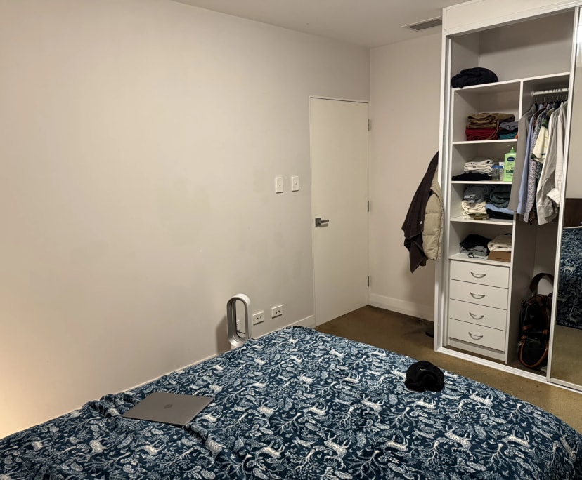 Room in a share house