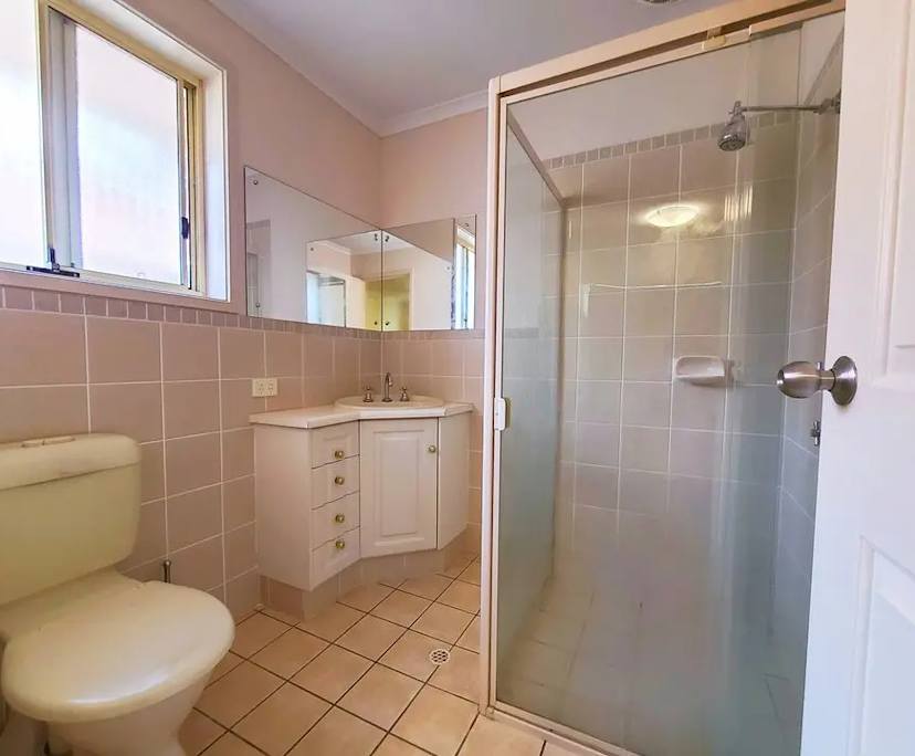 Furnished room with ensuite in a share house