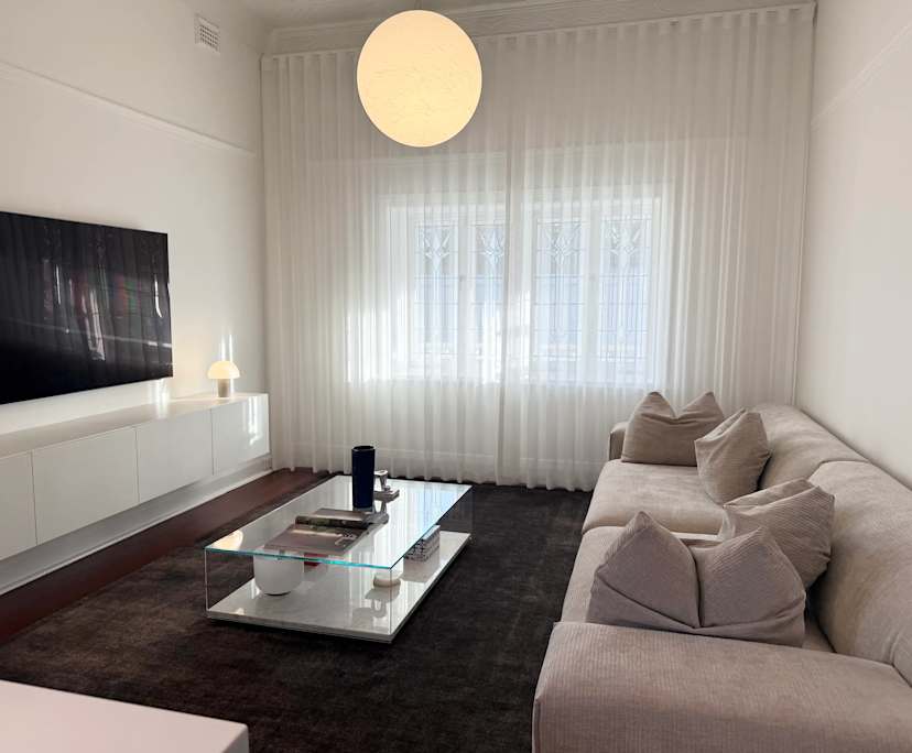 Whole property with 3 rooms for rent
