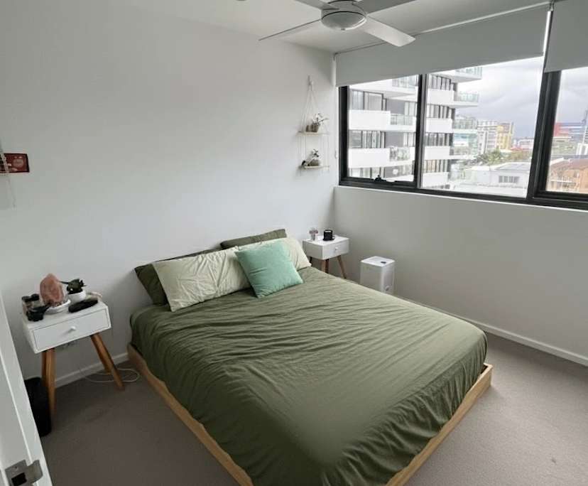 Unfurnished room in a flatshare