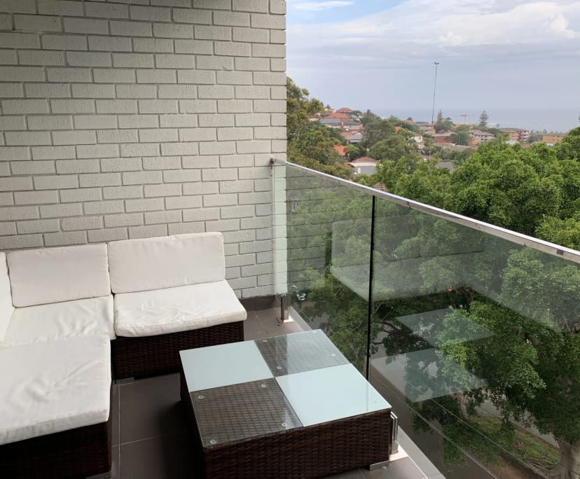 Furnished room in a flatshare