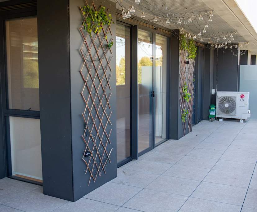 $720, Whole-property, 2 bathrooms, Dickson ACT 2602