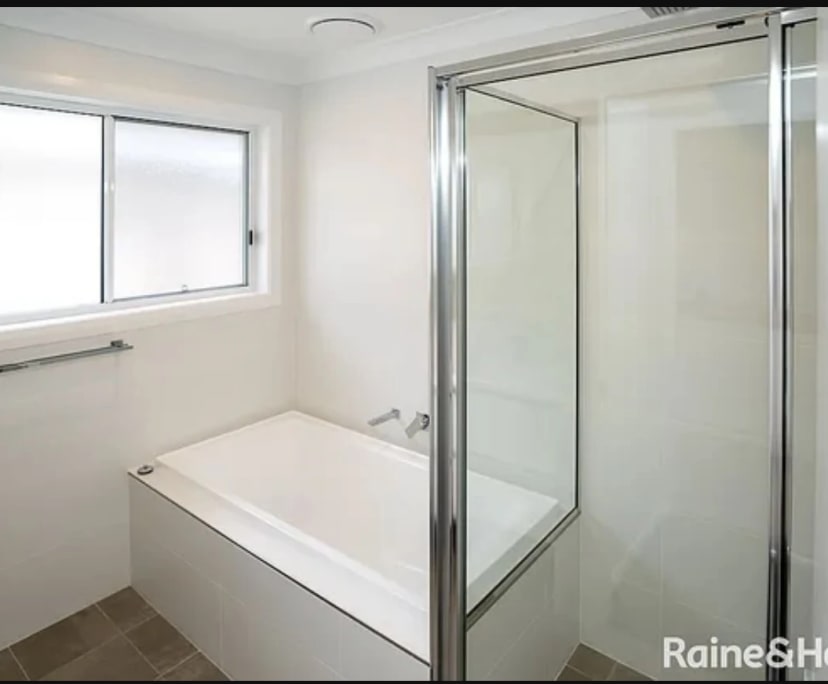 Unfurnished room in a share house