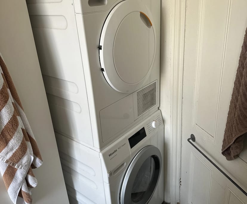 $455, Flatshare, 2 bathrooms, Albert Park VIC 3206