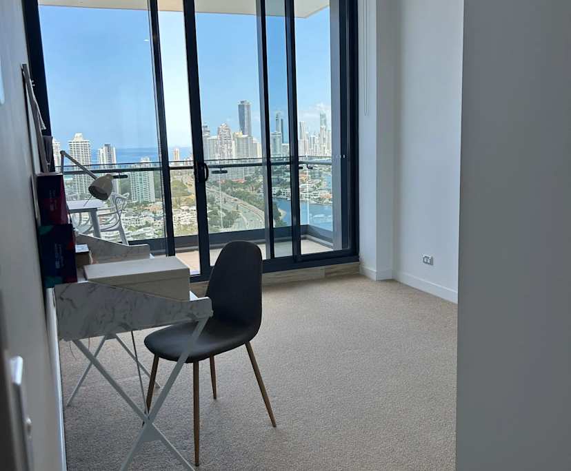 $700, Flatshare, 2 bathrooms, Southport QLD 4215