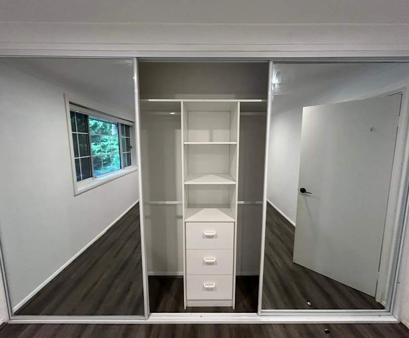 Room in a share house