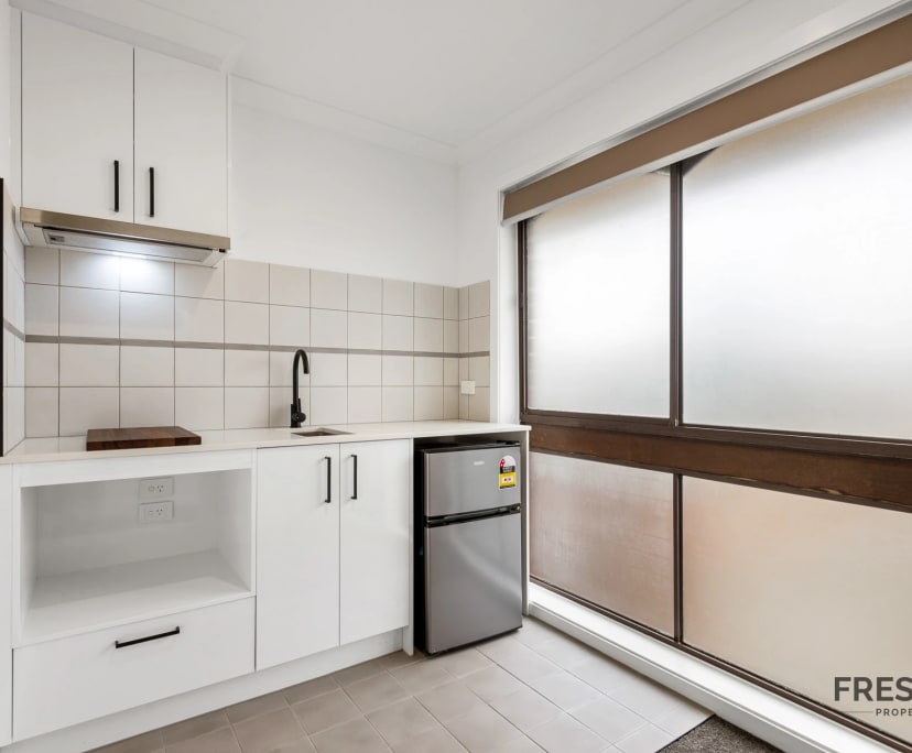 $330, Share-house, 6 bathrooms, Bell Post Hill VIC 3215