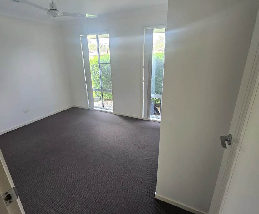 Unfurnished room with own bathroom