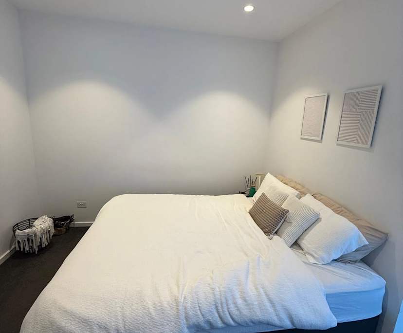 Furnished room with own bathroom