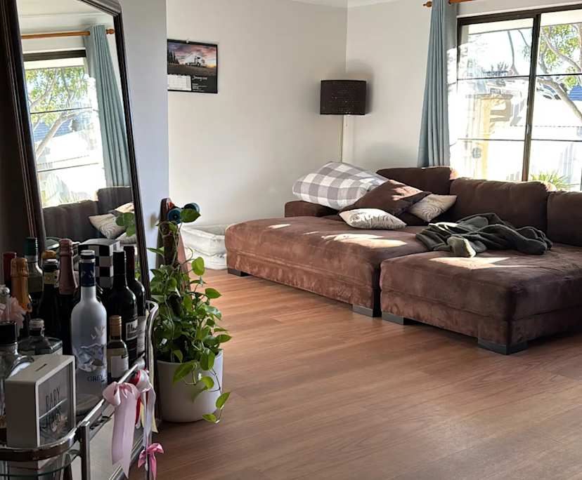 Unfurnished room in a share house