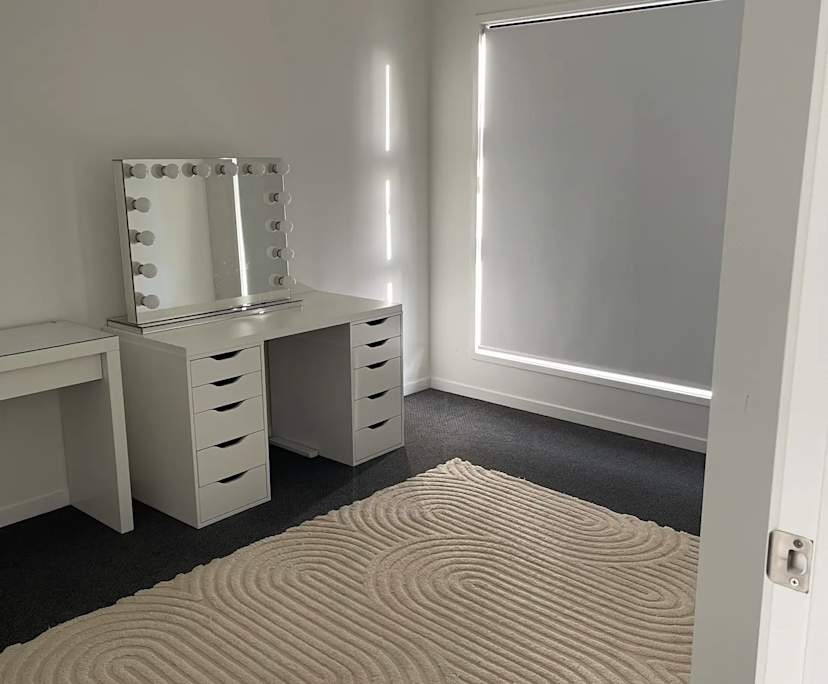 Unfurnished room with own bathroom