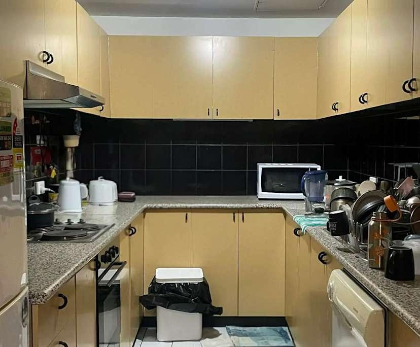 Furnished room with ensuite in a flatshare