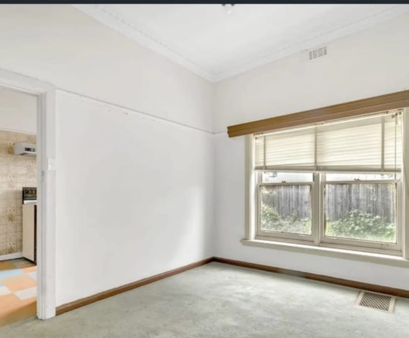 Unfurnished room in a share house