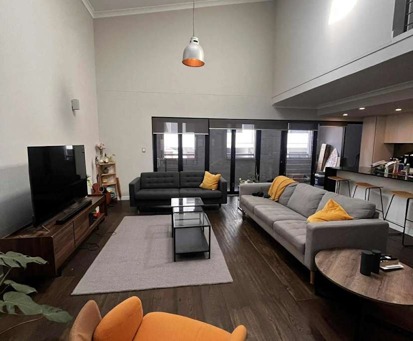 Unfurnished room in a flatshare