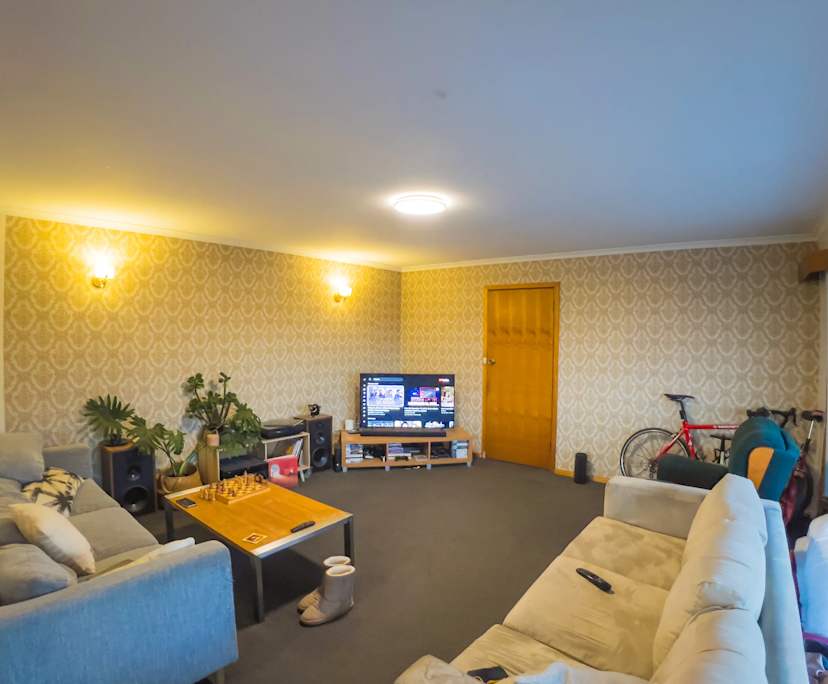 Unfurnished room in a share house