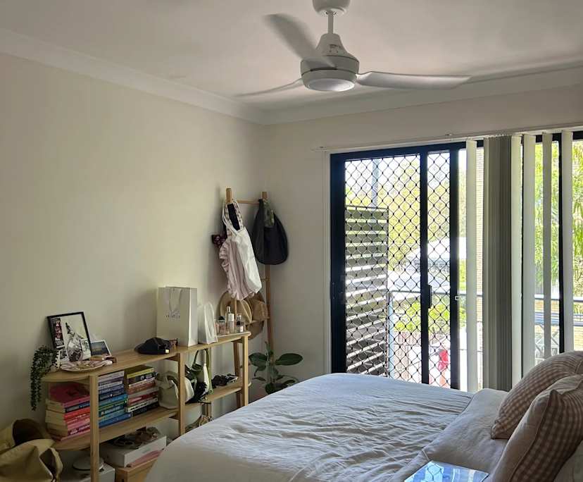 Unfurnished room with own bathroom