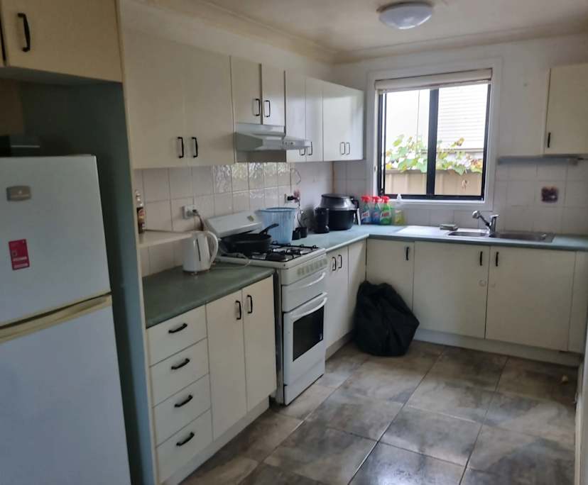 Room in a share house