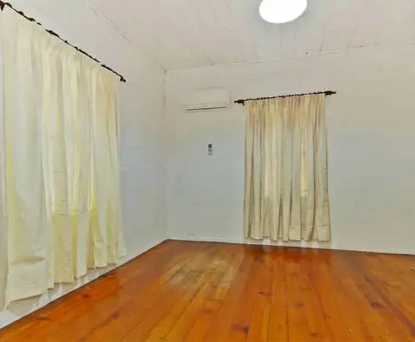 Unfurnished room in a share house