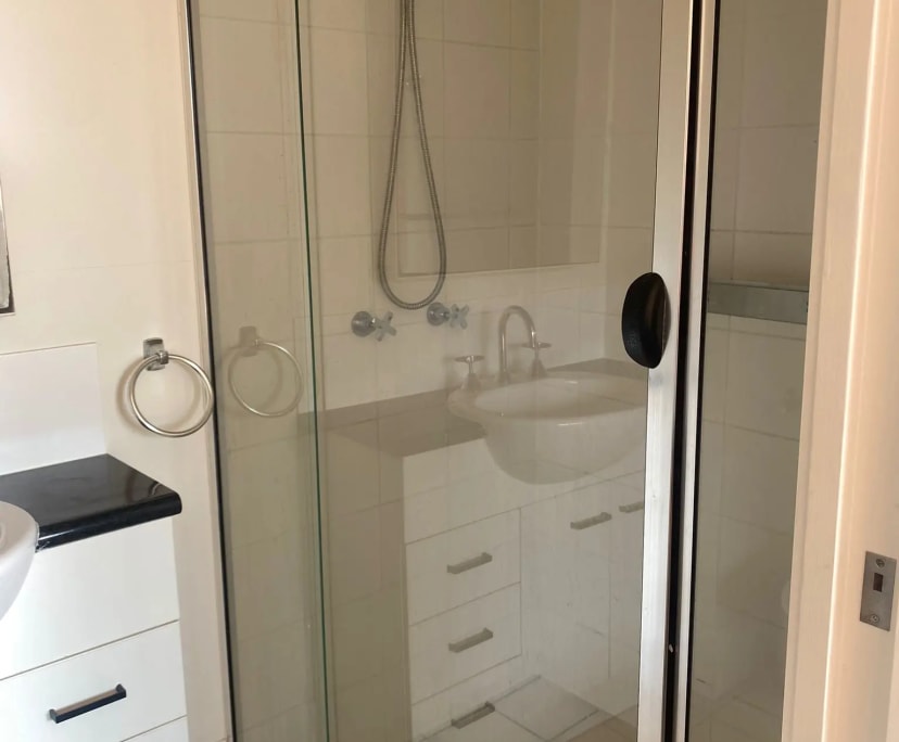 $500, Flatshare, 2 bathrooms, Spring Hill QLD 4000