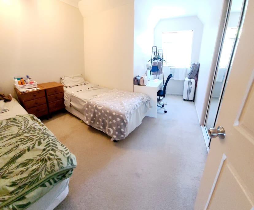 $200, Flatshare, 3 bathrooms, Southport QLD 4215