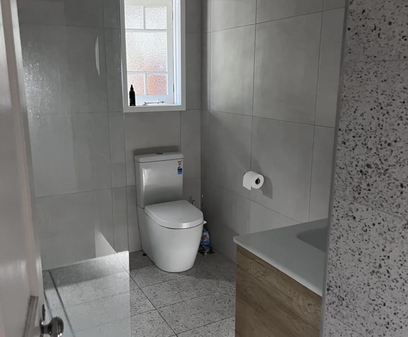 $280, Share-house, 5 bathrooms, East Brisbane QLD 4169