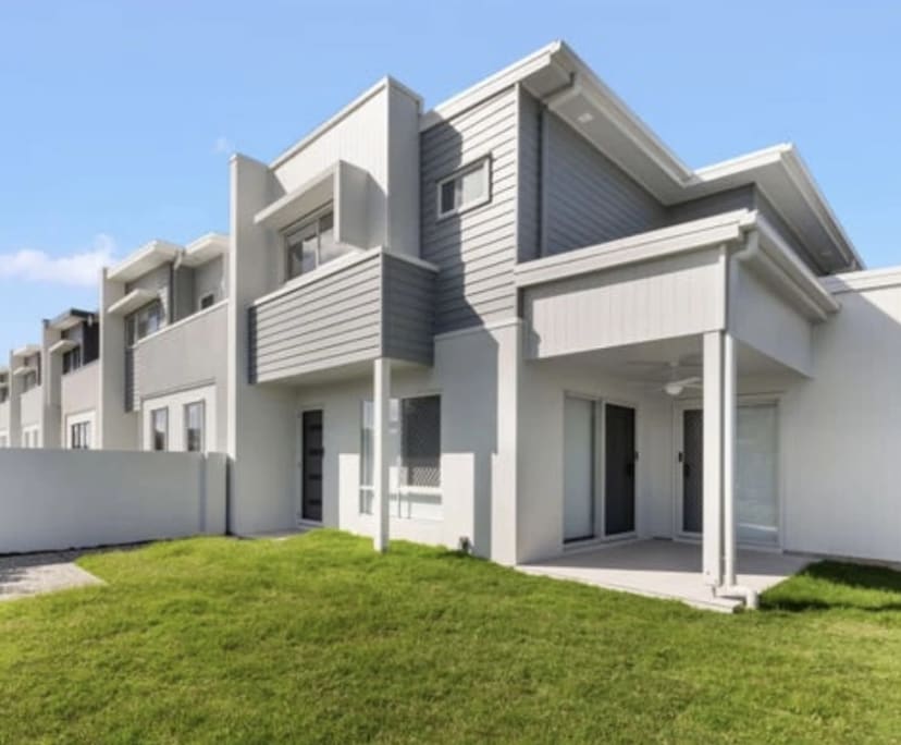 Room in a share house