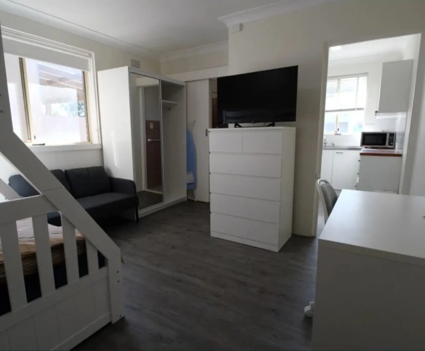 Student for Rent in Camperdown, Sydney...
