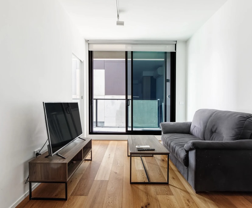 $750, Whole-property, 2 bathrooms, West Melbourne VIC 3003