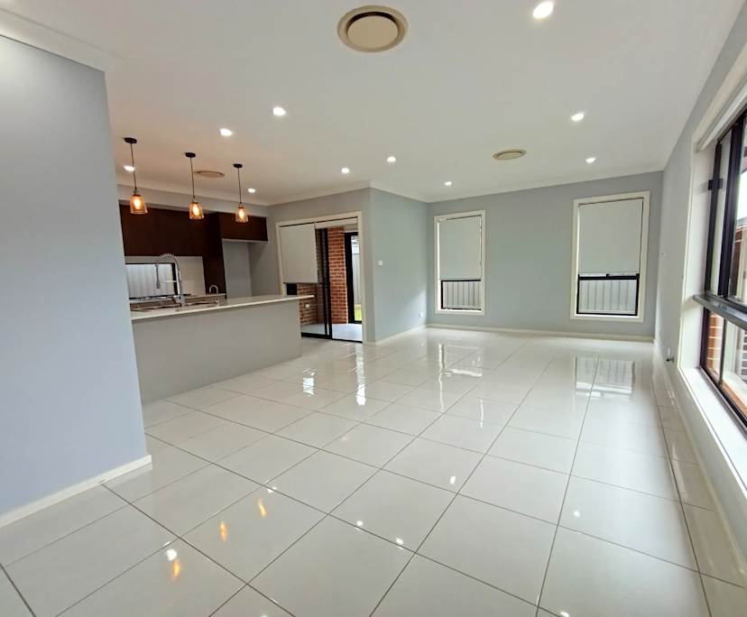 Whole property with 3 rooms for rent