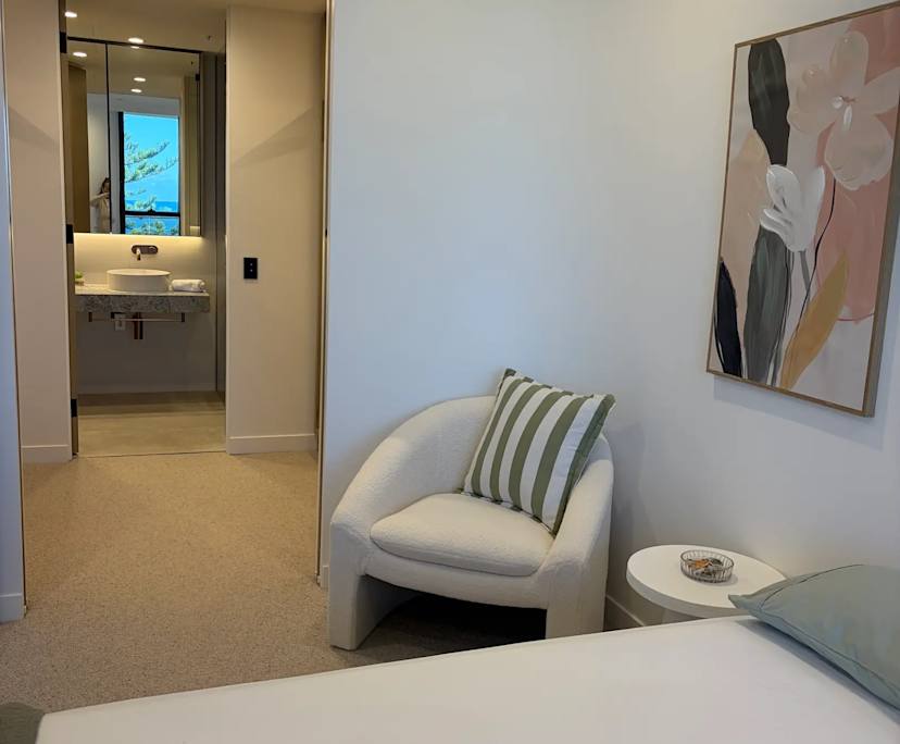 Furnished room in a flatshare