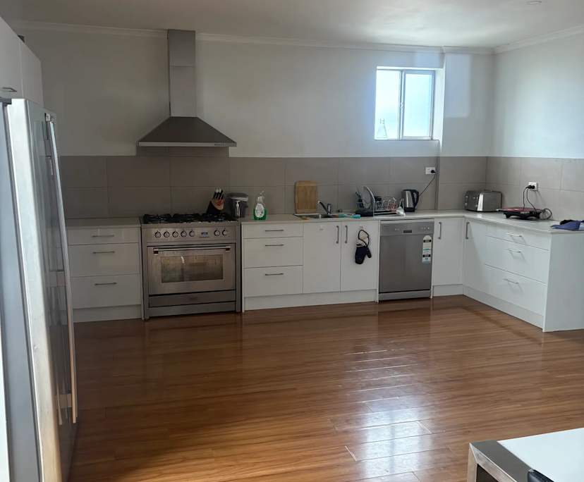 $300, Share-house, 4 bathrooms, Hove SA 5048