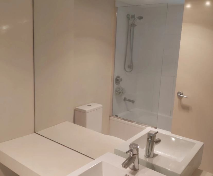 $254, Flatshare, 3 bathrooms, Herston QLD 4006