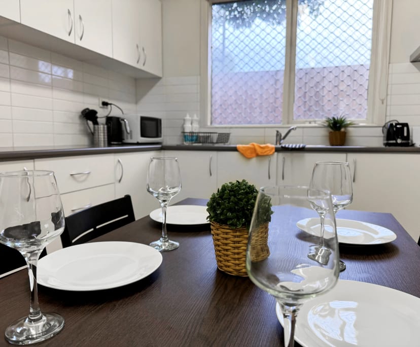 $289, Share-house, 4 bathrooms, Kensington VIC 3031