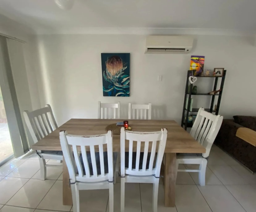 Room in a share house