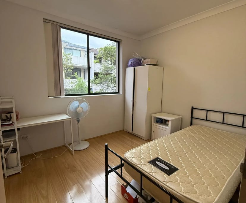Furnished room in a flatshare
