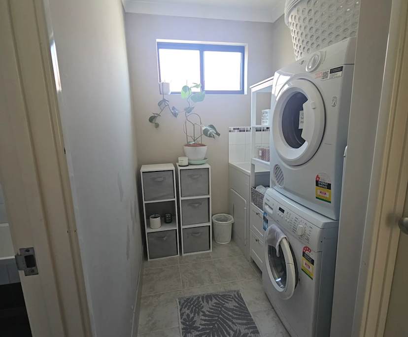 $300, Share-house, 3 bathrooms, Nollamara WA 6061