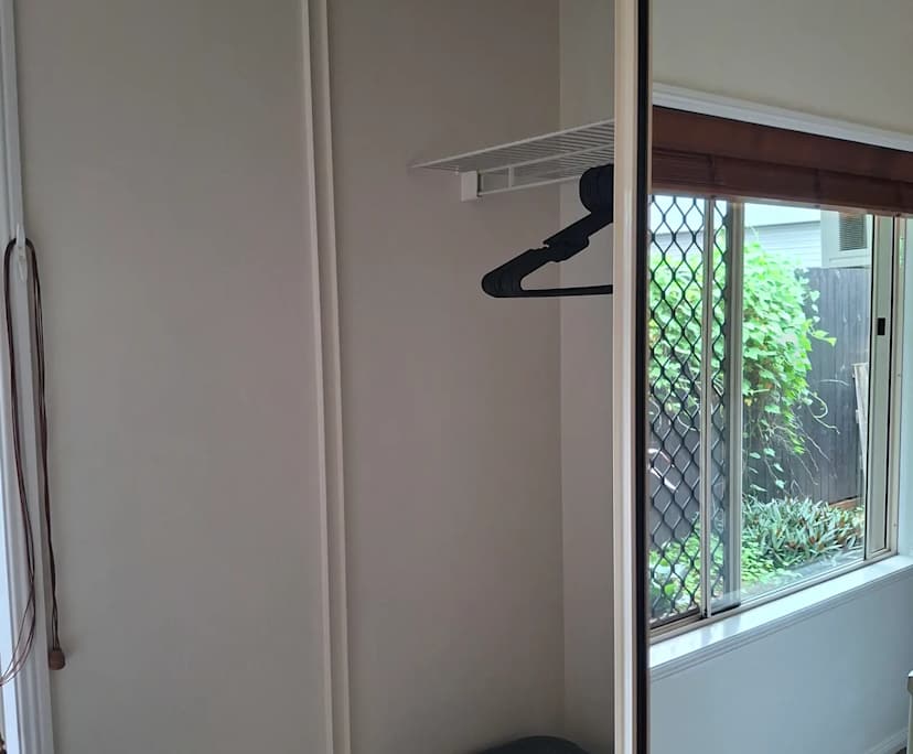 $260, Share-house, 4 bathrooms, Redlynch QLD 4870