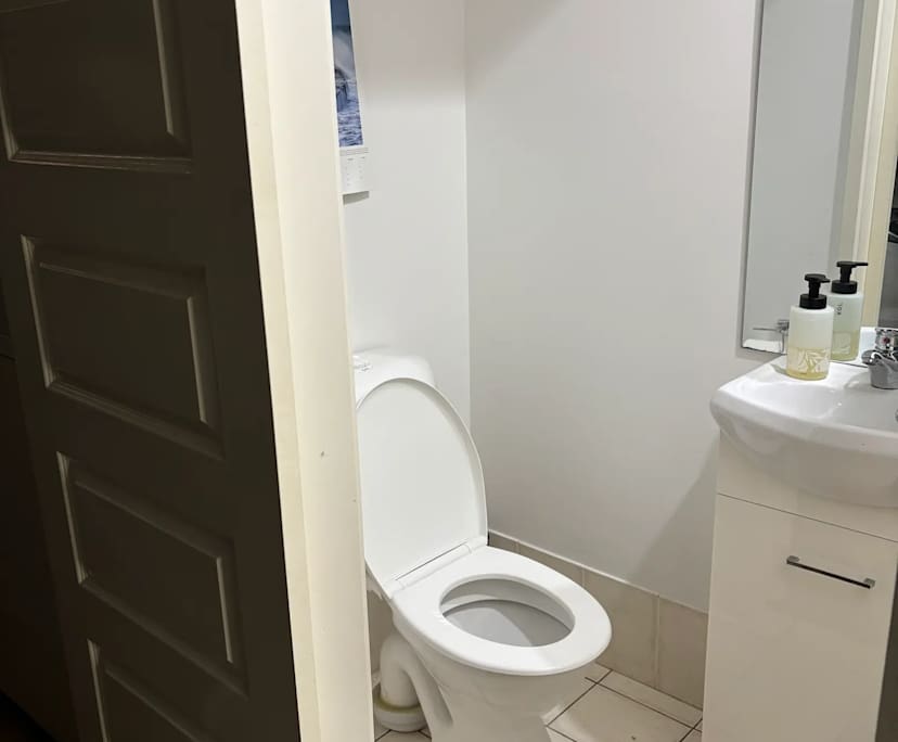 $350, Share-house, 3 bathrooms, Tugun QLD 4224