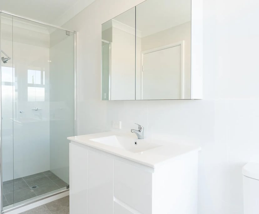 $250, Share-house, 6 bathrooms, Marangaroo WA 6064