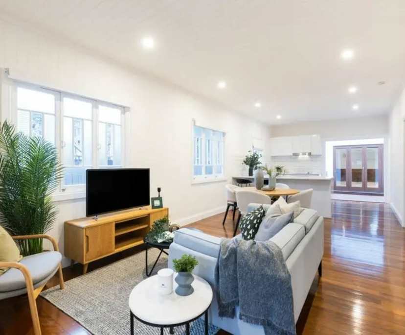 $300, Share-house, 3 bathrooms, Sherwood QLD 4075